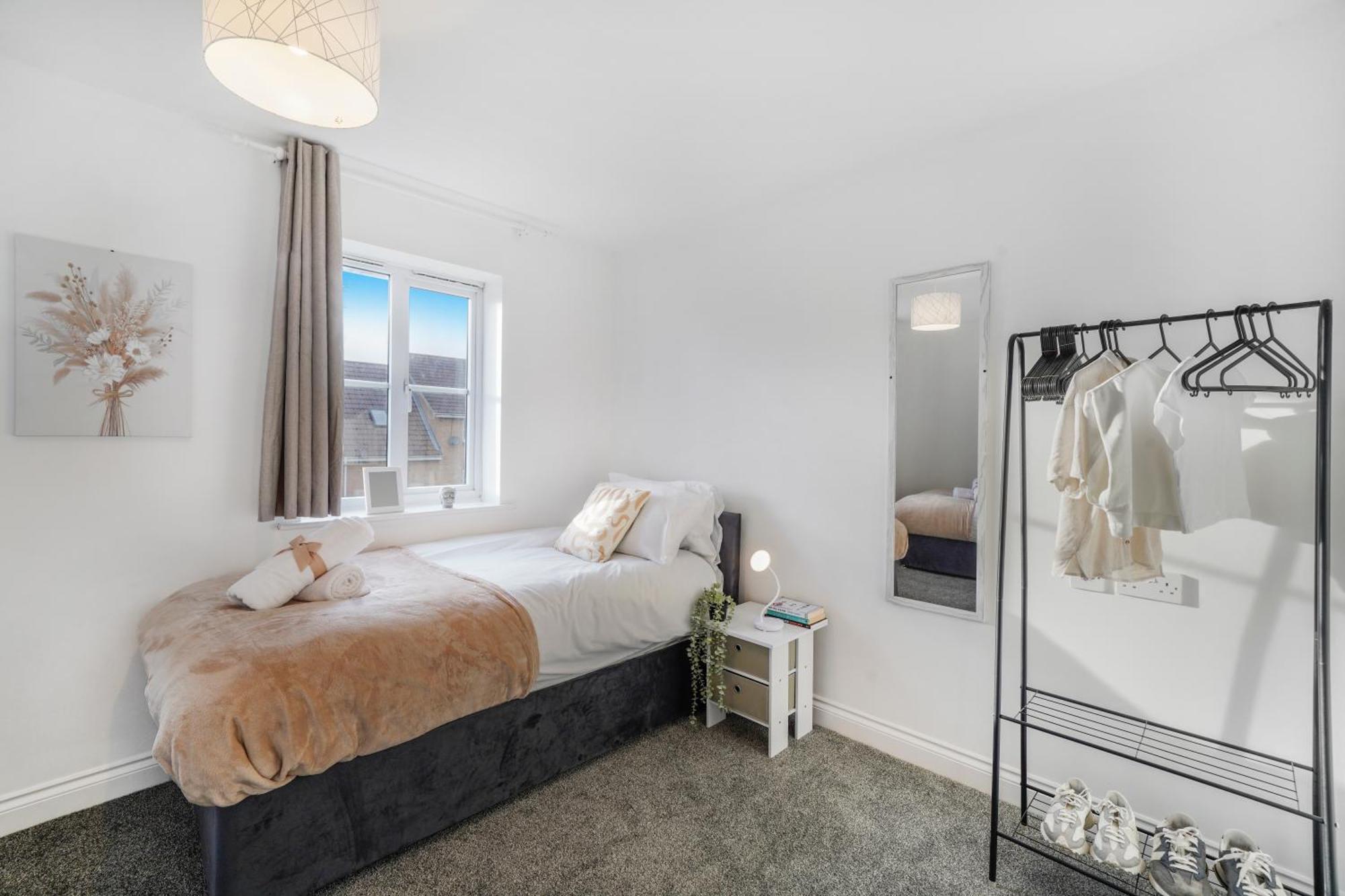 Station & Shops 3Min Walk I Heathrow 15 Mins I X2 Ensuites I Parking X2 Langley Marish Εξωτερικό φωτογραφία